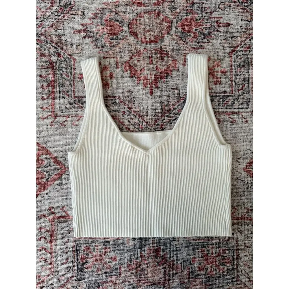 White tank top - Picture 3 of 3
